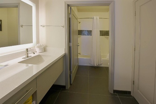 Staybridge Suites Little Rock - Medical Center image 9